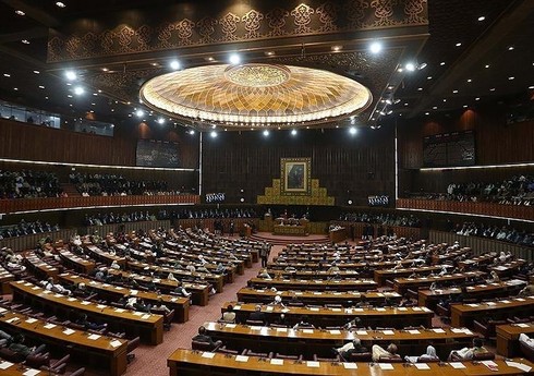 Pakistan Prezidenti Milli Assambleyanın buraxılmasını təsdiqləyib