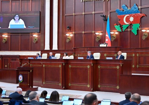 Parlament üç qanunda dəyişikliyi III oxunuşda qəbul edib