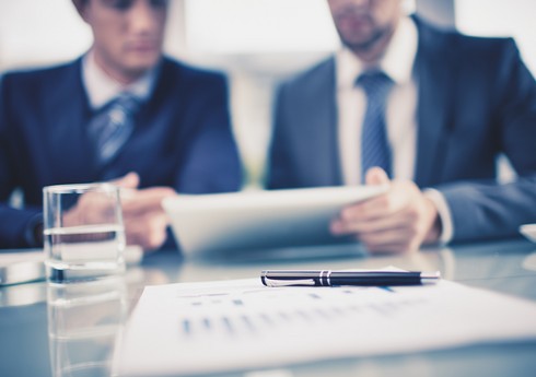 Parlament 50 nəfərin siyasi partiya təsis etməsi ilə bağlı layihəni l oxunuşda qəbul edib