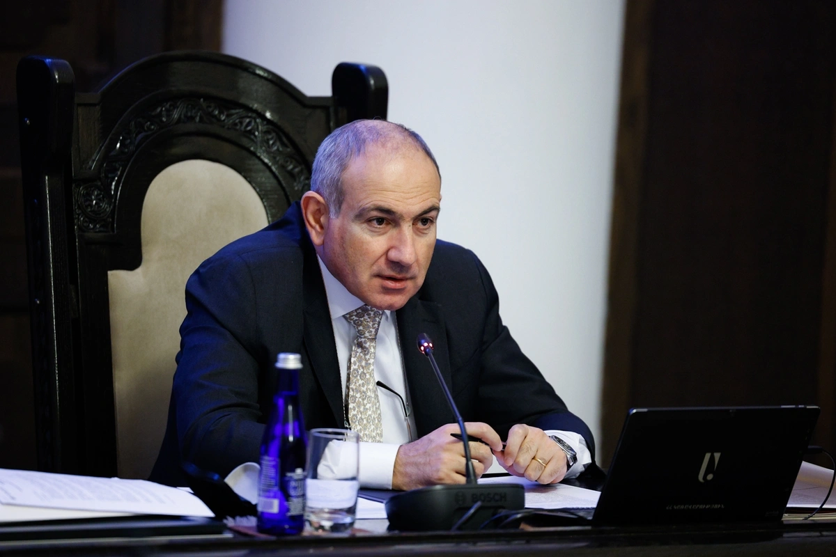 Paşinyan bəyannamənin imzalanması ilə bağlı paylaşım edib