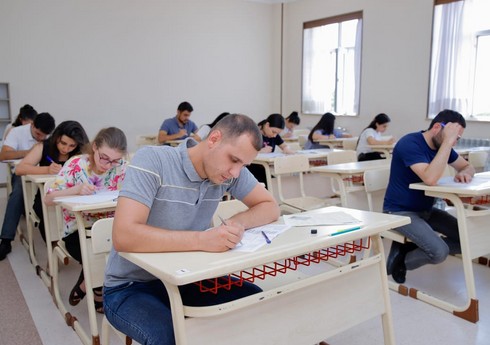 Peşəkar mühasib sertifikatı almaq istəyənlər üçün test imtahanı keçirilib - YENİLƏNİB