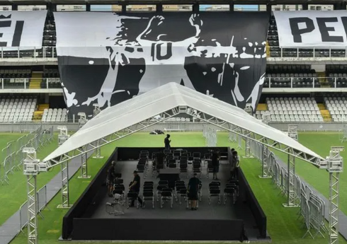 Pele ilə vida mərasimi başa çatıb