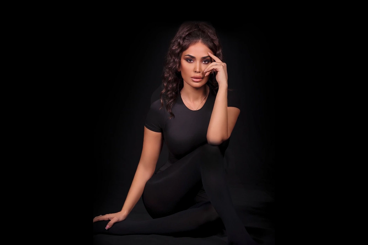 Pərvin Abıyevadan CAZİBƏDAR FOTOSESSİYA