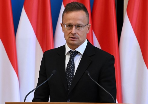 Peter Siyarto: “Macarıstan Azərbayanın “yaşıl enerji”nə investisiya qoymaq istəyir”