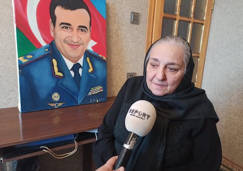 Polad Həşimovun anası: Polad Həşimovun anası:
