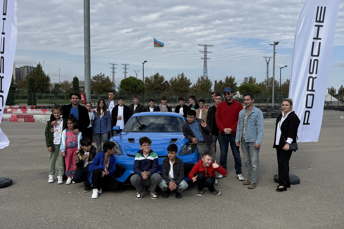 Porsche Azərbaycandan uşaqlarla unudulmaz kartinq günü Porsche Azərbaycandan uşaqlarla unudulmaz kartinq günü