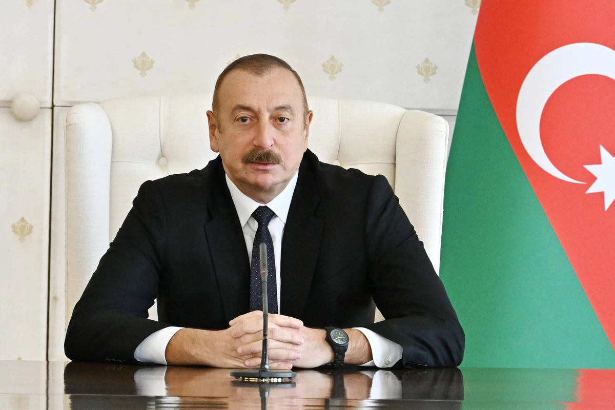 Prezident 10 il əvvəlki fərmanını 