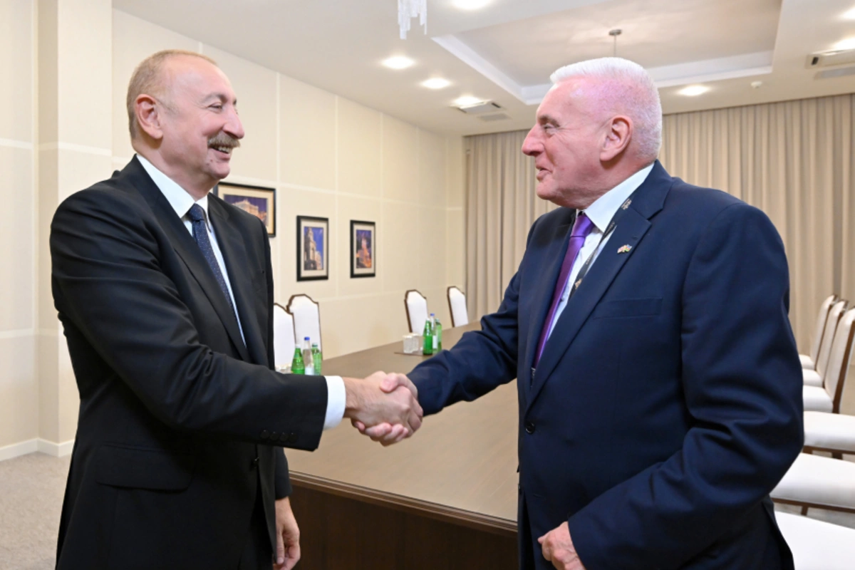 Prezident İlham Əliyev Birləşmiş Krallığın müdafiə üzrə dövlət nazirini qəbul edib