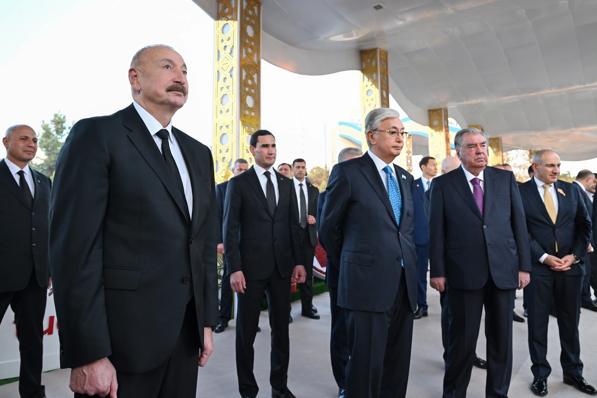Prezident İlham Əliyev MDB Ölkələrinin Milli Kulinariya Festivalı ilə tanış olub, rəsmi qəbulda iştirak edib
