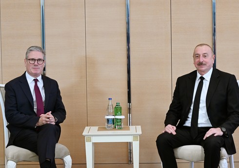 Prezident İlham Əliyev Böyük Britaniyanın Baş naziri ilə görüşüb - YENİLƏNİB Prezident İlham Əliyev Böyük Britaniyanın Baş naziri ilə görüşüb - YENİLƏNİB