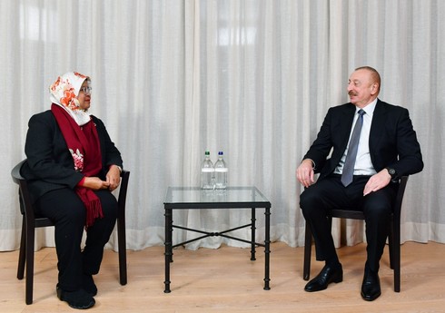Prezident İlham Əliyev Davosda BMT-nin Məskunlaşma Proqramının icraçı direktoru ilə görüşüb