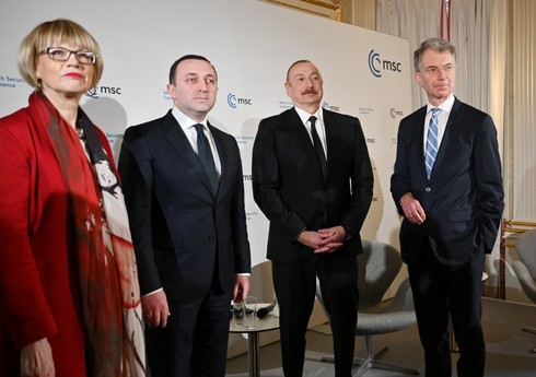 Prezident İlham Əliyev Münxendə Azərbaycan televiziya kanallarına müsahibə verib - YENİLƏNİB