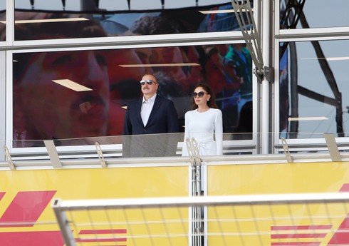 Prezident İlham Əliyev və birinci xanım Mehriban Əliyeva Budapeştdə atletika üzrə dünya çempionatının finalını izləyirlər