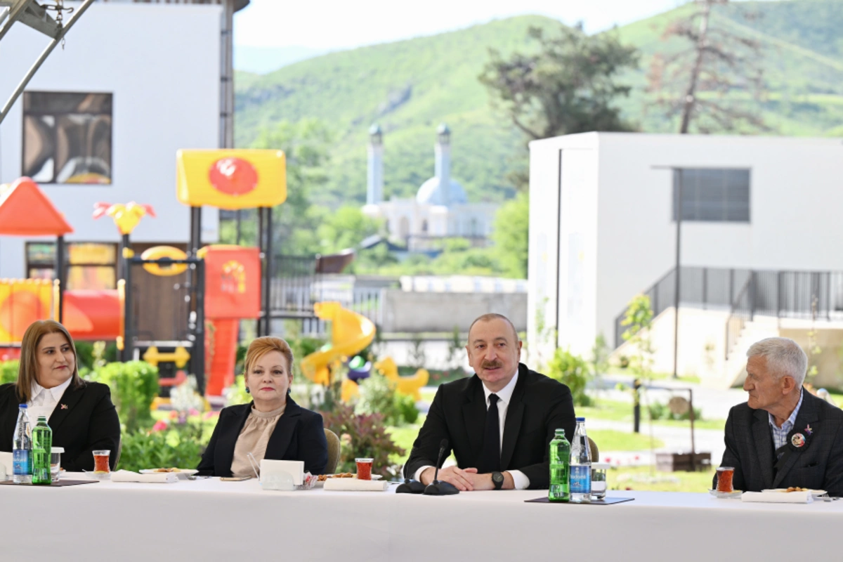 Prezident: Ulu Öndər Heydər Əliyevin Azərbaycan tarixində rolu danılmazdır