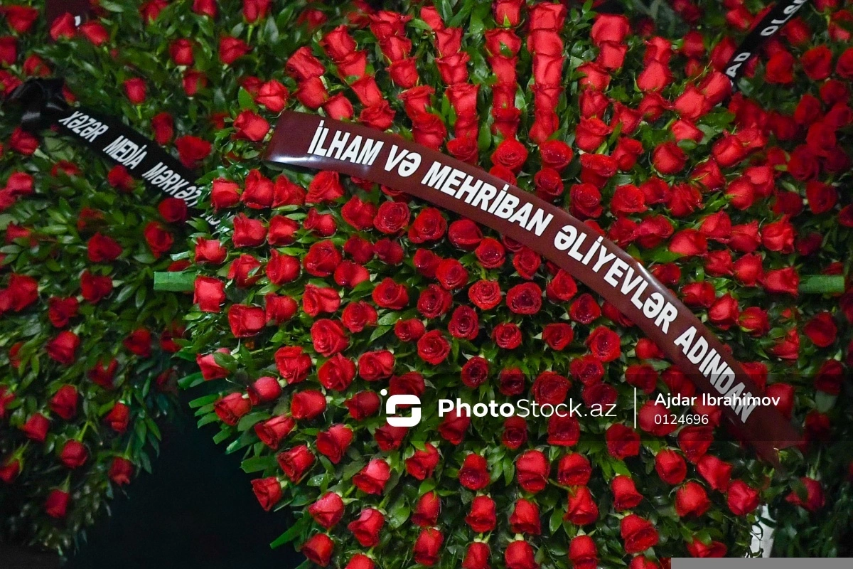 Prezident və Birinci vitse-prezident Cabir İmanovun vida mərasiminə əklil göndəriblər