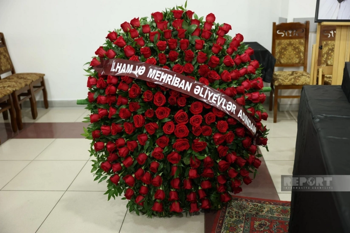 Prezident və Birinci xanım Hacı Murad Yegizarovla vida mərasiminə əklil göndəriblər