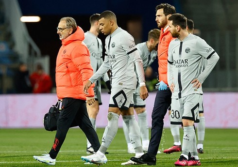 PSJ-nin ulduz futbolçusu 