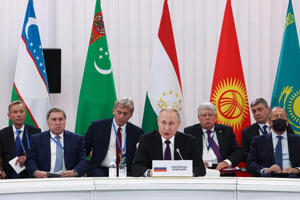 Putin: Rusiya İsrailin İranla sülh yolu ilə nizamlanmaya can atdığını görür