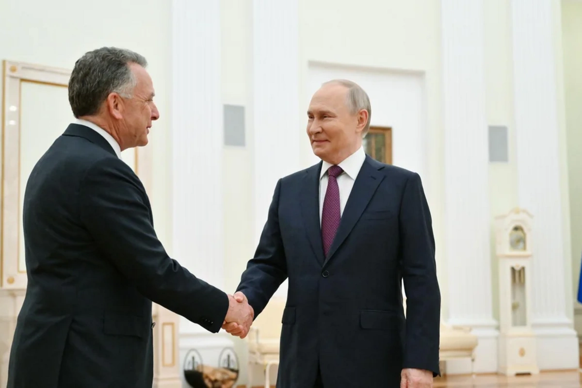 Putinlə görüş zamanı Uitkoffdan diqqətçəkən detal
