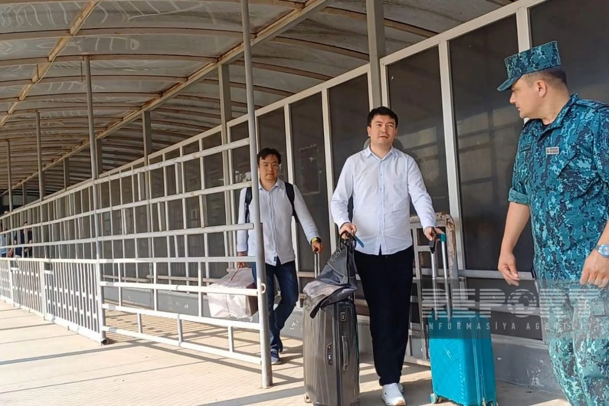 Qazaxıstanın 6 vətəndaşı Azərbaycana keçərək İrandan təxliyə olunub