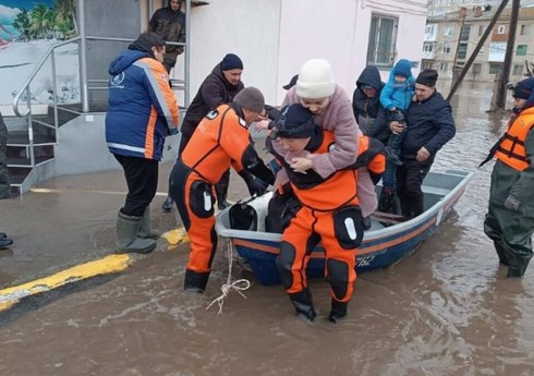Qazaxıstanda daşqınlar səbəbindən 10 mindən çox insan təxliyə edilib