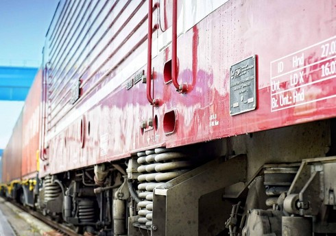 Qazaxıstanın Nəqliyyat Logistika Mərkəzi Azərbaycana ayda 10 konteyner qatarı göndərəcək Qazaxıstanın Nəqliyyat Logistika Mərkəzi Azərbaycana ayda 10 konteyner qatarı göndərəcək