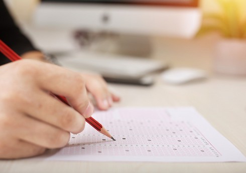 Qəbul imtahanlarında ən yüksək nəticə göstərənlər açıqlanıb