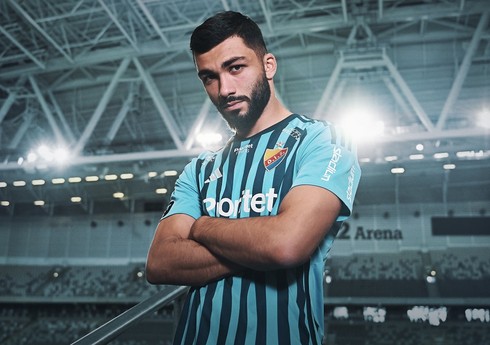 Qurban Qurbanov oğlunun İsveç klubundakı debütünü dəyərləndirib