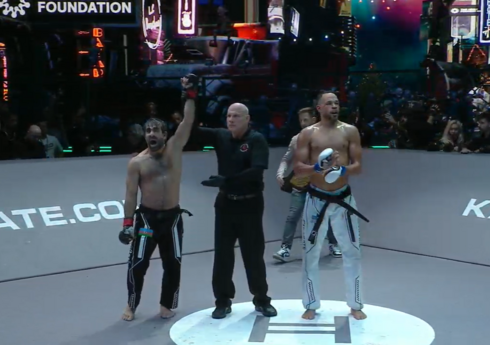 Rafael Ağayev ABŞ idmançısına qalib gələrək çempionluq kəmərinə sahib çıxıb