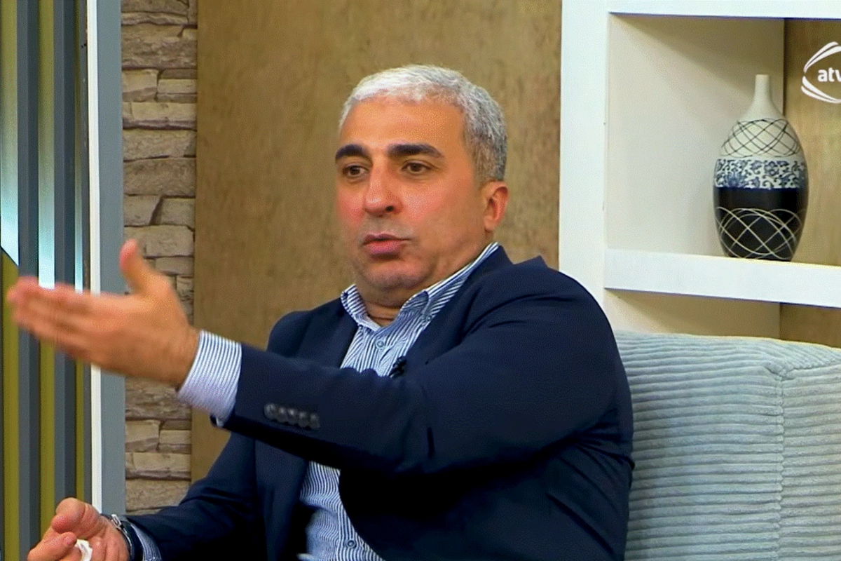 Rafael İsgəndərov: 
