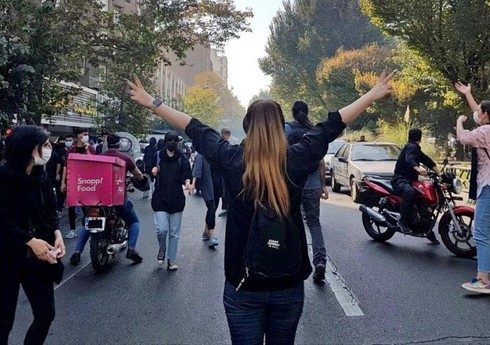 İranda etirazlarda ölənlərin sayı 450-ni ötüb