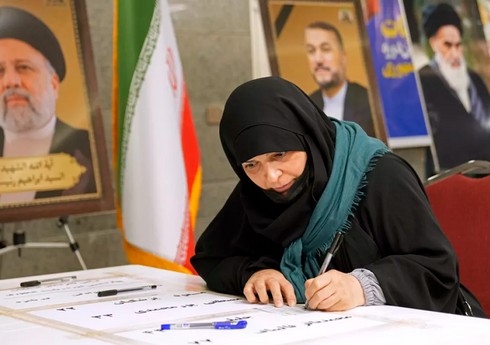 İranda prezident seçkiləri səsverməsi üçüncü dəfə uzadılıb