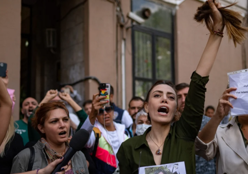 İranda təhlükəsizlik qüvvələri nümayişləri dağıdıb, bir neçə nəfər həbs edilib