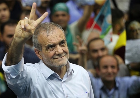 İrandakı prezident seçkilərinin ilkin qeyri-rəsmi nəticələri bəlli olub: Pezeşkian rəqibini üstələyir