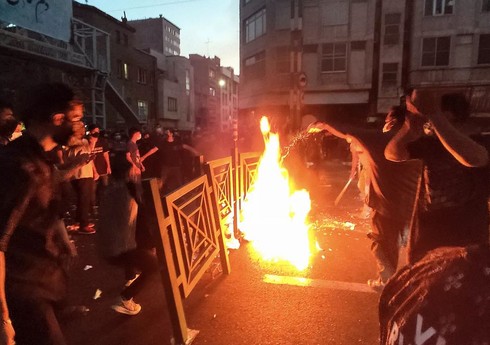 İranın Sistan-Bəlucistan əyalətində polis etiraz aksiyaçılarını kütləvi həbs edib
