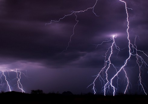 Rayonlarda şimşək çaxıb, arabir leysan yağıb - FAKTİKİ HAVA Rayonlarda şimşək çaxıb, arabir leysan yağıb - FAKTİKİ HAVA