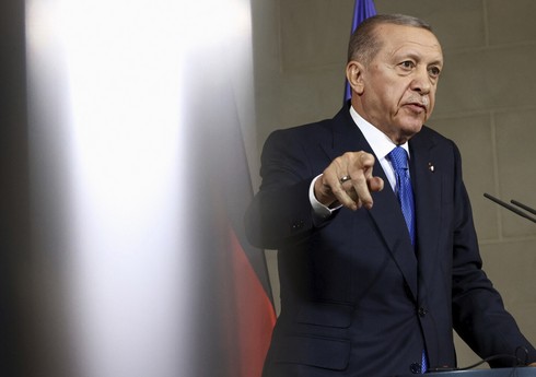 Ərdoğan növbəti dəfə prezidentliyə namizədliyini irəli sürmək niyyətindədir Ərdoğan növbəti dəfə prezidentliyə namizədliyini irəli sürmək niyyətindədir