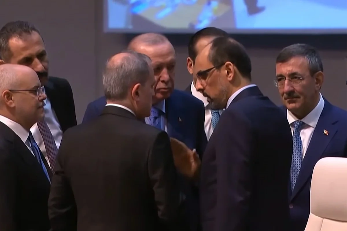 Rəcəb Tayyib Ərdoğan Ceyhun Bayramovla ayaqüstü söhbət edib