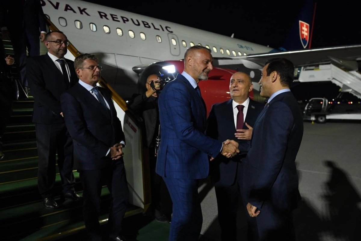 Rixard Raşi Azərbaycana rəsmi səfərə gəlib