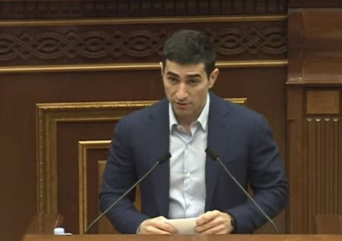 Robert Koçaryanın oğlu deputat kimi parlamentdə and içib