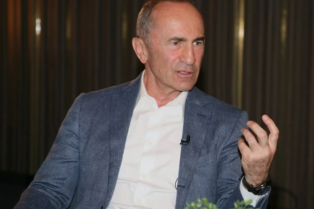 Robert Köçəryan Korrupsiyaya Qarşı Mübarizə Komitəsinə aparılıb