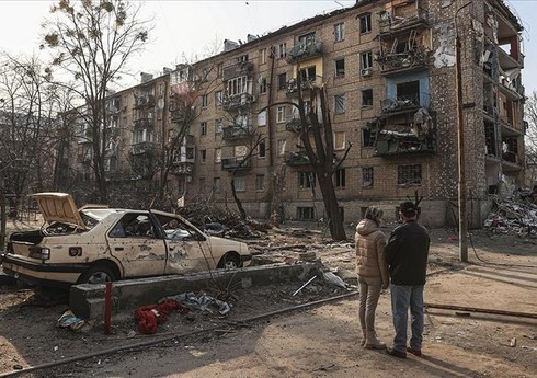 Rusiya qüvvələri Donetsk vilayətinin kəndini atəşə tutub, yaralılar var