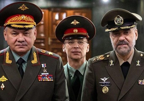 Rusiya və İranın müdafiə nazirləri regional təhlükəsizliyi müzakirə ediblər