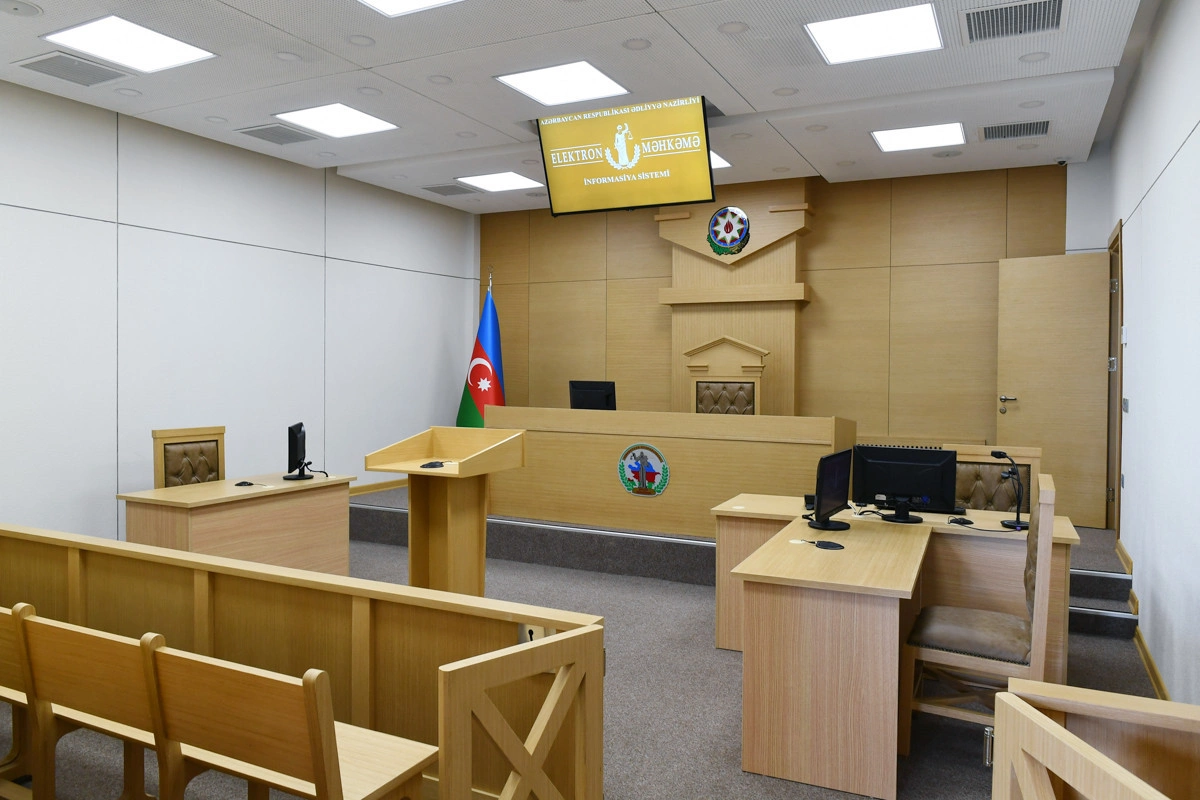 Rusiyada 12 il əvvəl törədilən dəhşətli cinayət: Bakıda məhkəmə davam edir