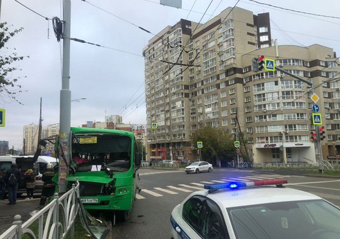 Rusiyada avtobus qəzasında 11 nəfər yaralanıb