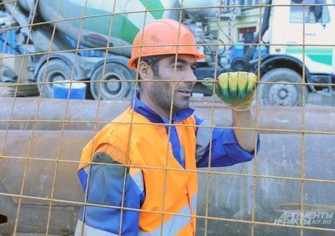 Rusiyadan 15 minə yaxın miqrant deportasiya edilib