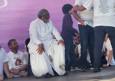 İrəvanda etirazçılar meydanda gecələyəcəklər