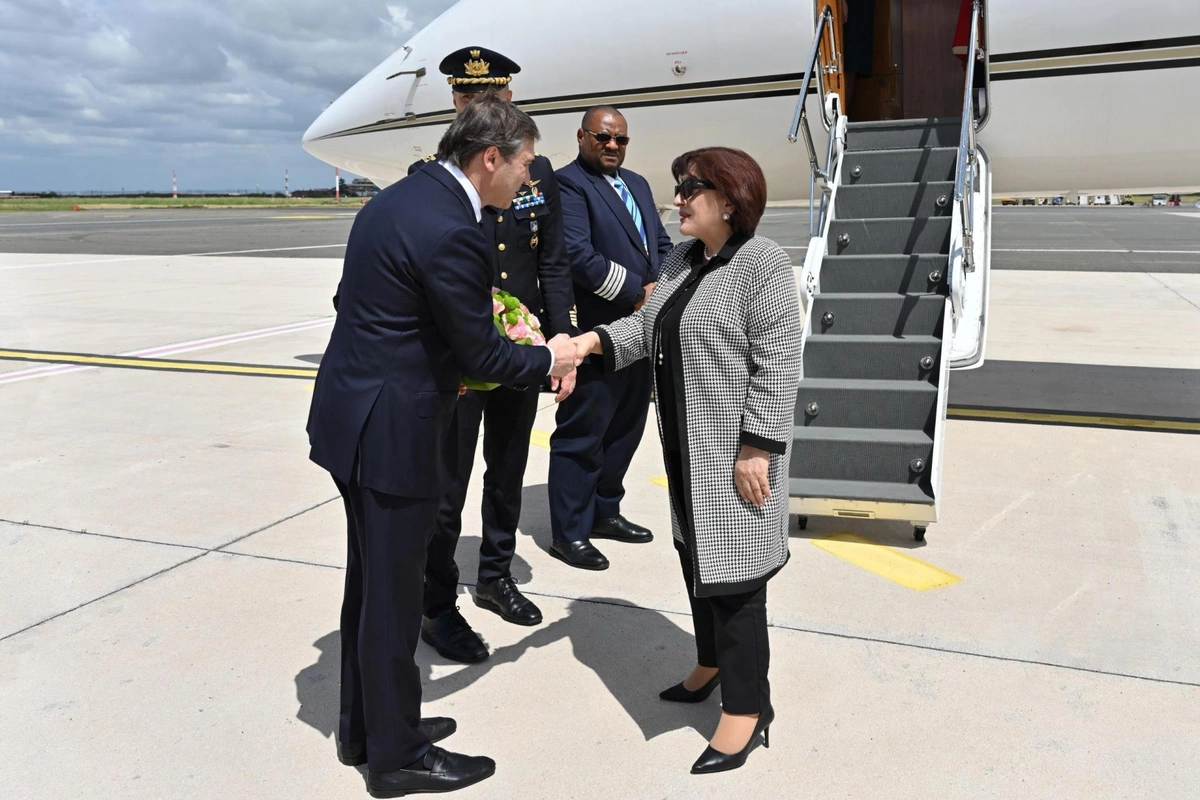 Sahibə Qafarova Roma Papasının dəfnində iştirak etmək üçün İtaliyaya gedib