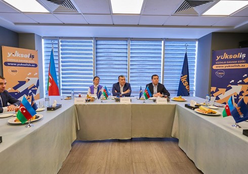 Sahil Babayev ikinci “Yüksəliş” müsabiqəsinin qalibləri ilə görüşüb