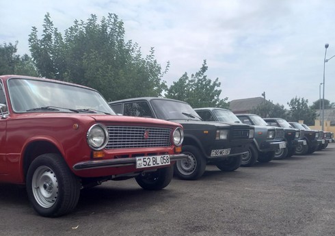 Salyanda qaydaları pozan sürücülər inzibati məsuliyyətə cəlb olunublar Salyanda qaydaları pozan sürücülər inzibati məsuliyyətə cəlb olunublar